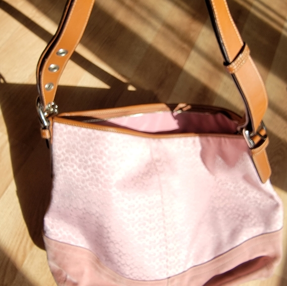 Coach Pink large handbag - Picture 10 of 13